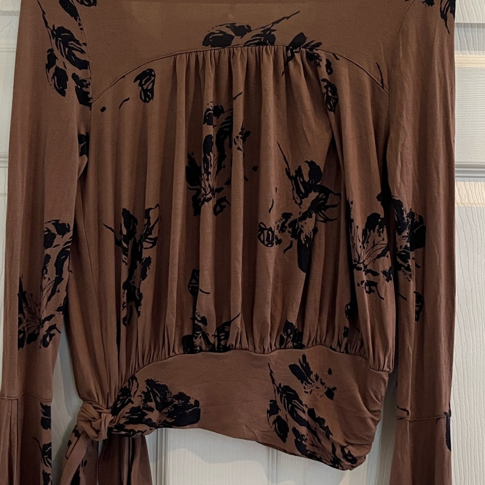 FREE PEOPLE bell sleeve tie top - Picture 11 of 12